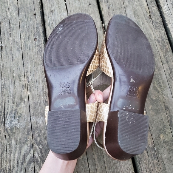 SAS San Antonio Shoes Suntimer Comfort Dress Sandals Beige Croc Woman's 8 - Picture 9 of 10